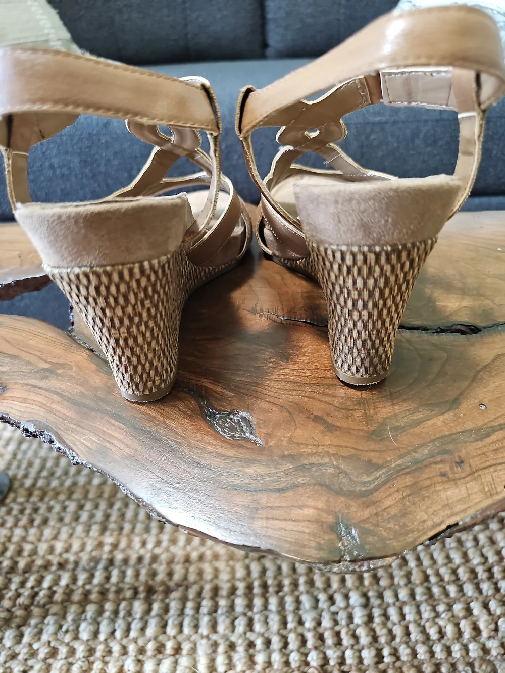 AEROSOLES Tan Strappy Wedge Sandals Size 8